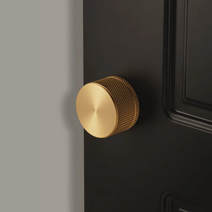 Poignée de Porte en Laiton | Design Iconique