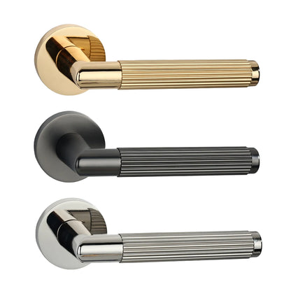 Poignée de porte intérieure | Finition brillante & design contemporain